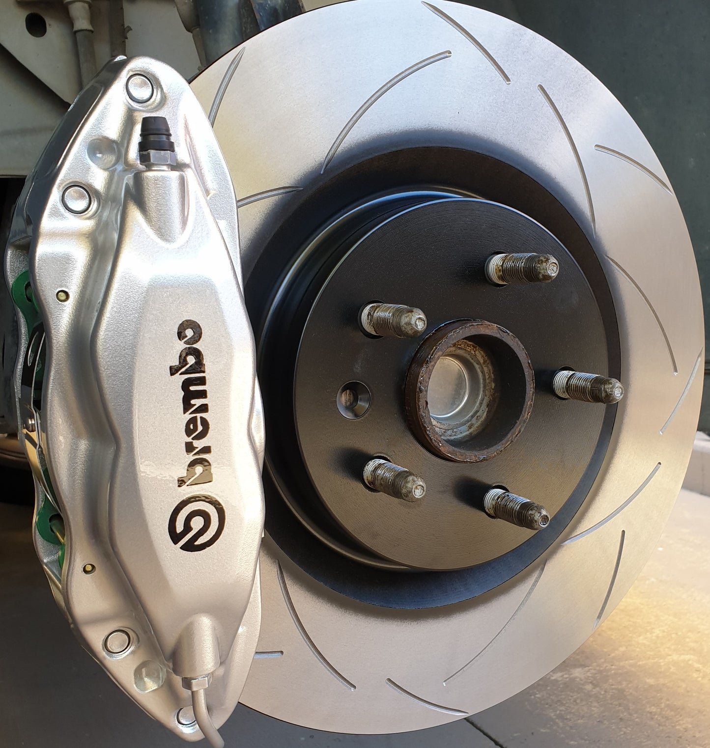 4 Pot Front Brembo Brake Upgrade Kit to suit Holden VE / VF Commodore